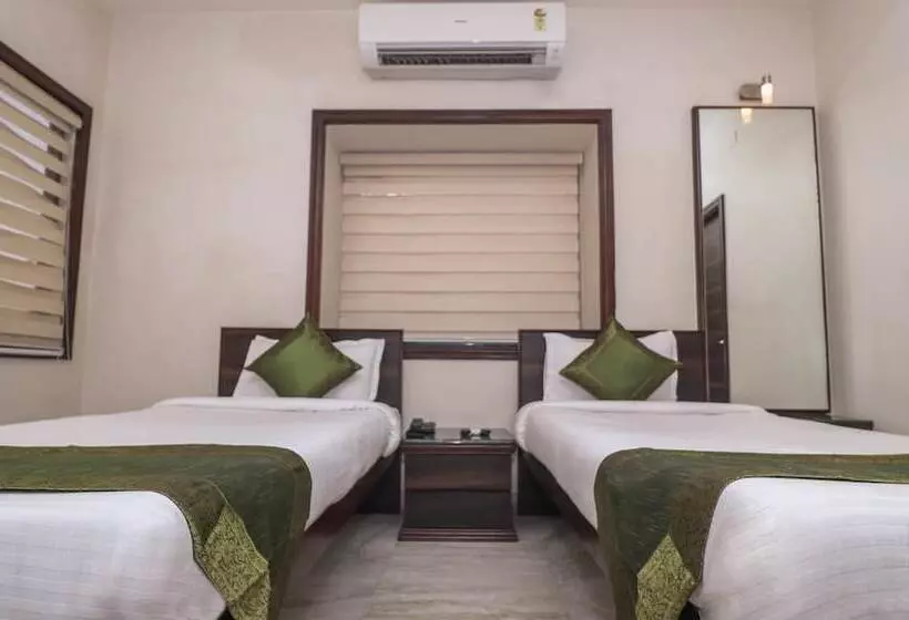 ホテル Super Collection O Belgacihia Near Kolkata Railway Station Formerly Beeu Guest House