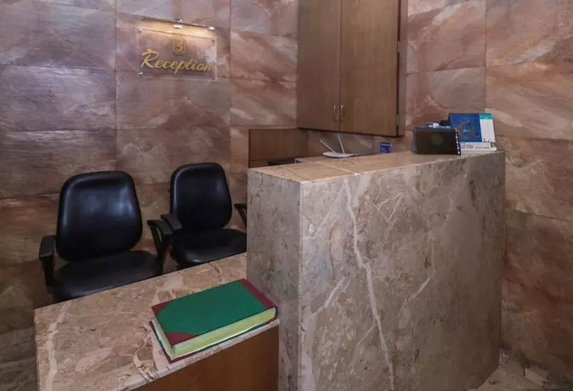 ホテル Super Collection O Belgacihia Near Kolkata Railway Station Formerly Beeu Guest House