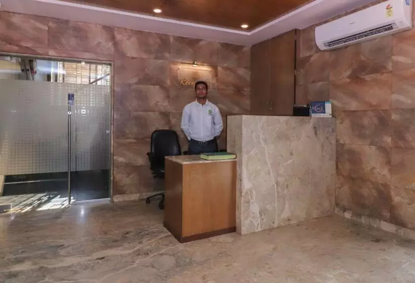 ホテル Super Collection O Belgacihia Near Kolkata Railway Station Formerly Beeu Guest House