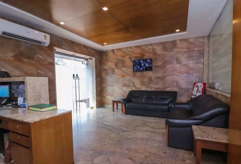 ホテル Super Collection O Belgacihia Near Kolkata Railway Station Formerly Beeu Guest House
