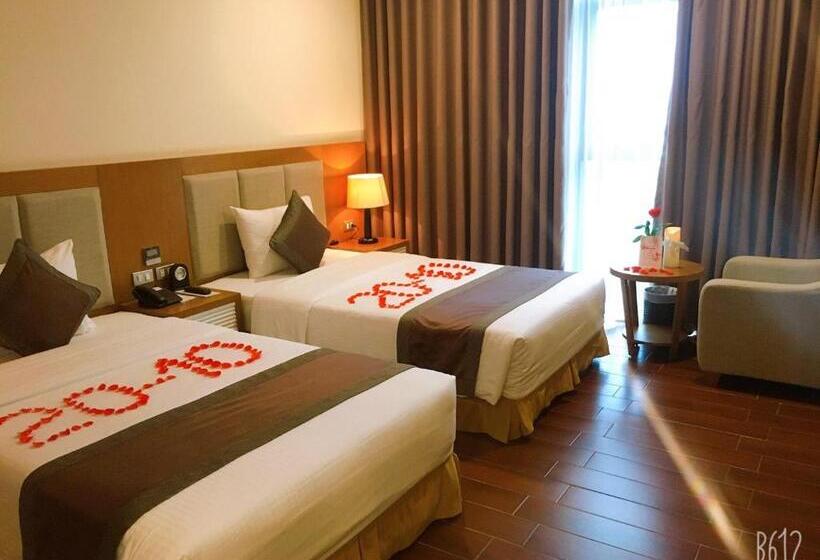 ホテル Muong Thanh Cua Dong