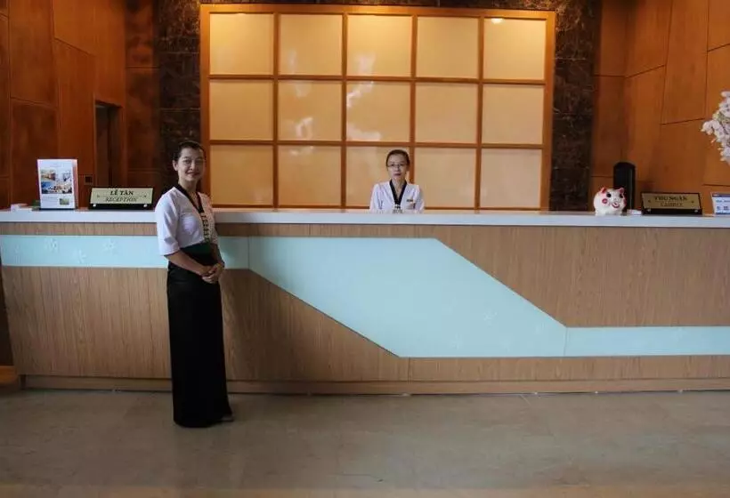 Hotelli Muong Thanh Cua Dong