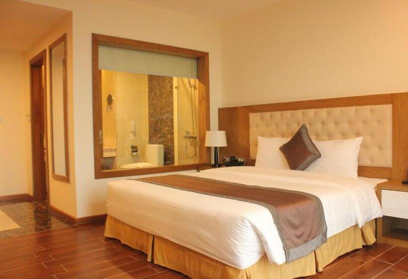 ホテル Muong Thanh Cua Dong