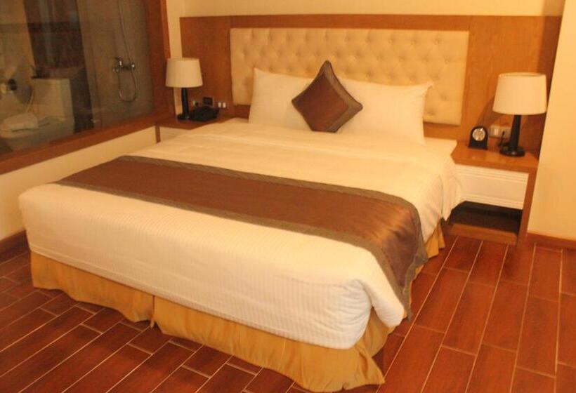 ホテル Muong Thanh Cua Dong