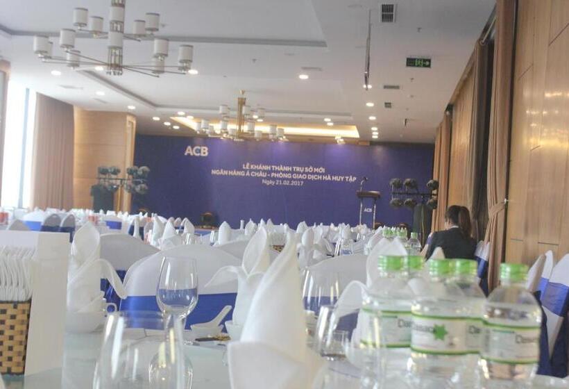 ホテル Muong Thanh Cua Dong