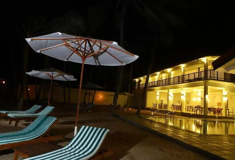 ホテル Oasis Ayurveda Beach