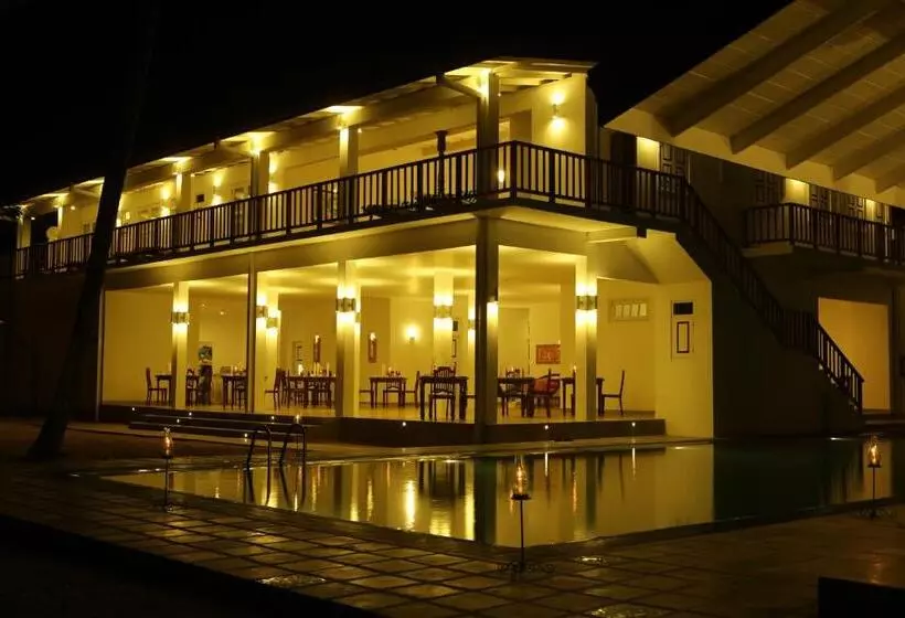 ホテル Oasis Ayurveda Beach