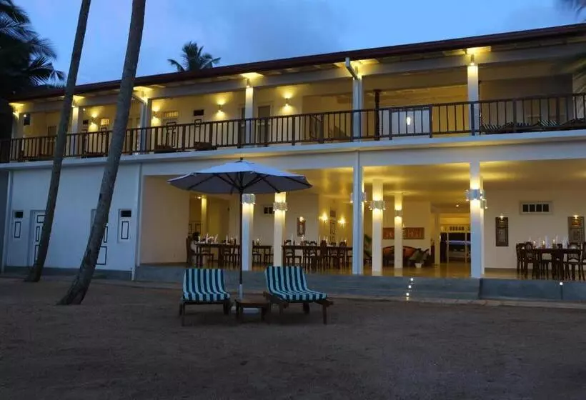 ホテル Oasis Ayurveda Beach