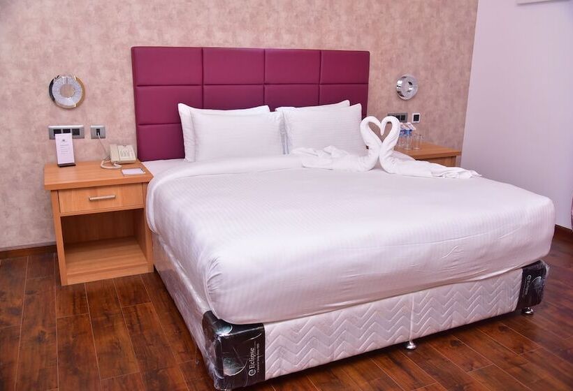 هتل Ramee Strand Inn