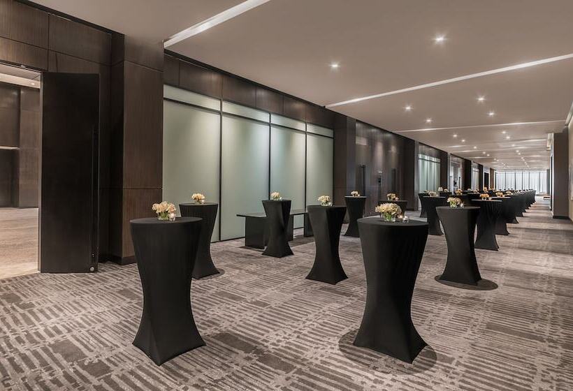 Hotel Seda Vertis North