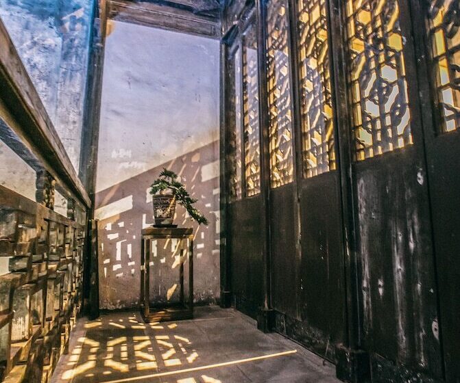 Отель The Emperor Suzhou