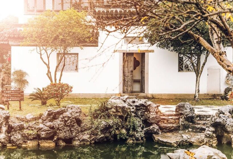 Отель The Emperor Suzhou