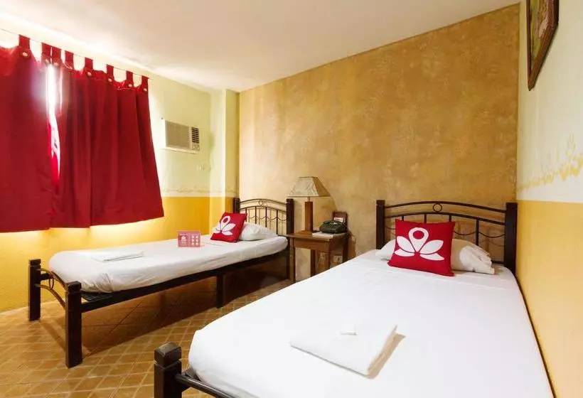 ホテル Zen Rooms A. Villalon Drive