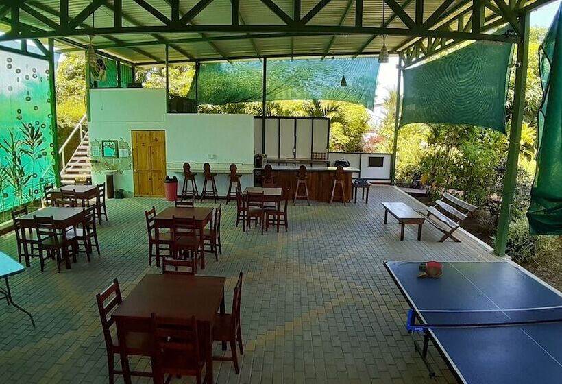 אתר נופש Dolce Uvita