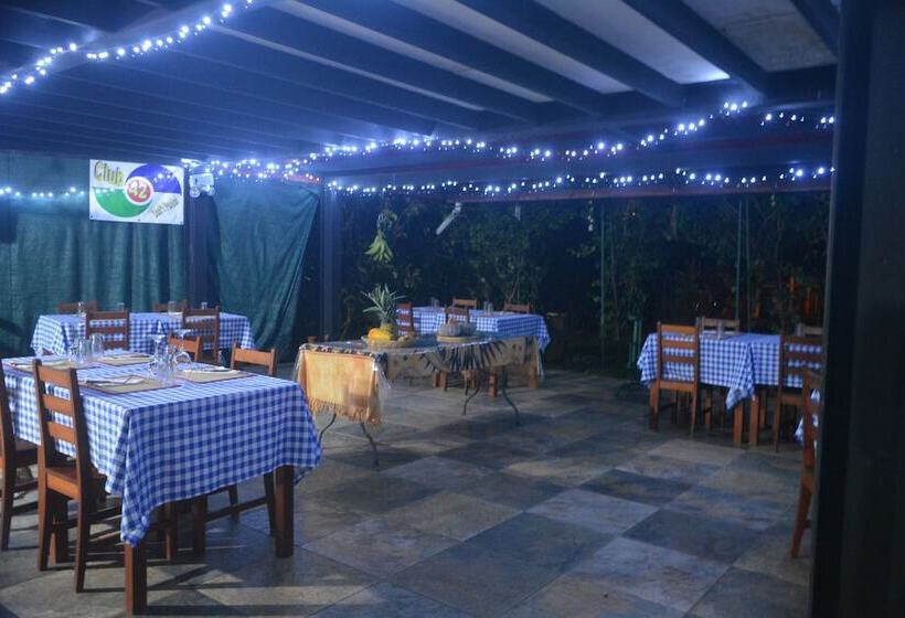 אתר נופש Dolce Uvita