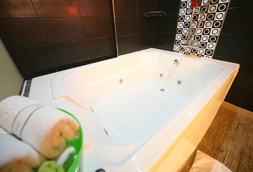 酒店 Chuncheon Myeongdong