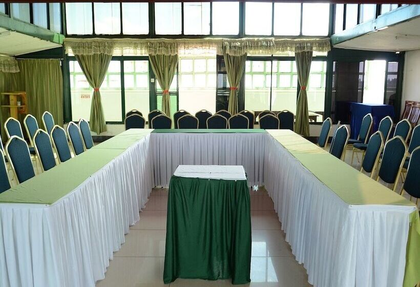 هتل Comfy Inn Eldoret