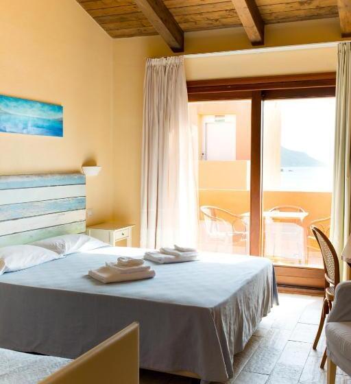 Отель Costa Paradiso