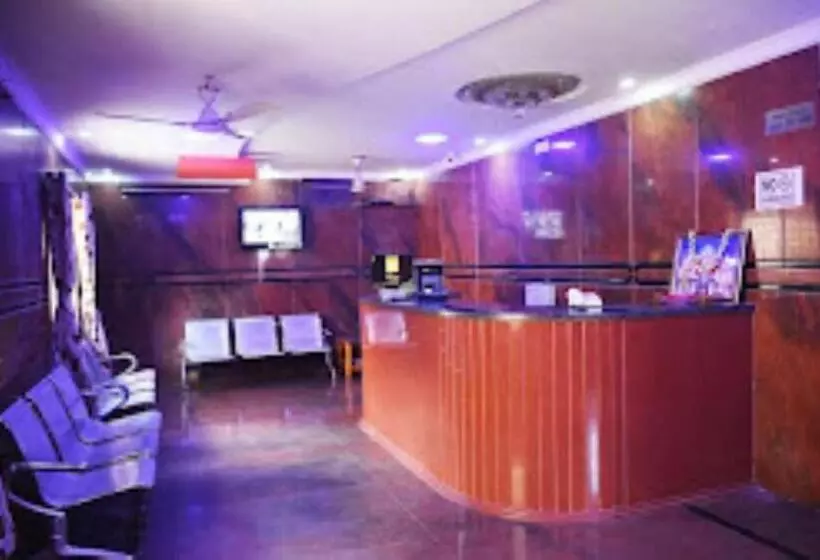 ホテル Govind Heights
