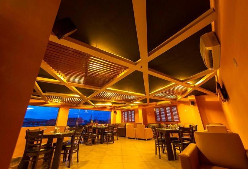 فندق Green Park Suites