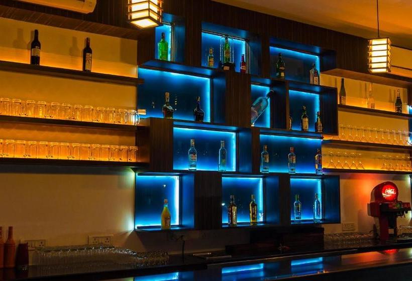 فندق Green Park Suites