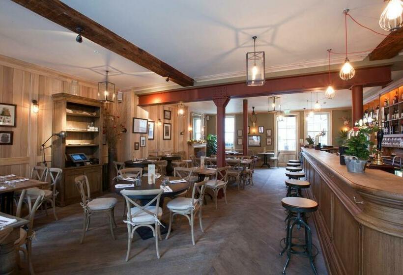 هتل The Grazing Goat