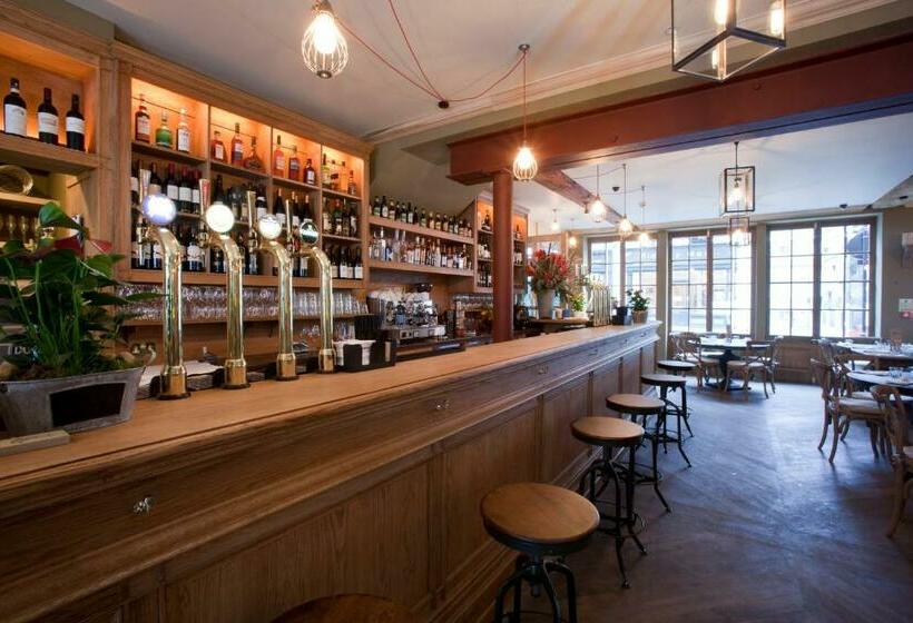 هتل The Grazing Goat