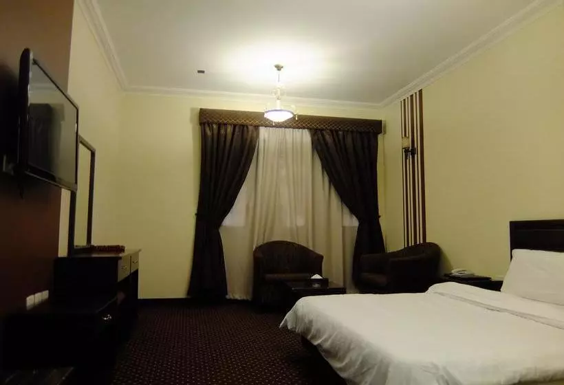 Mas Hotel And Suites