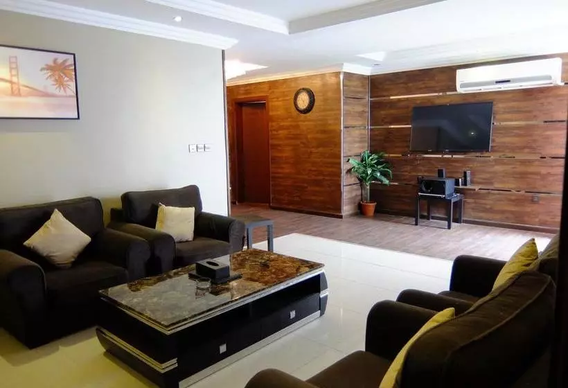 Mas Hotel And Suites