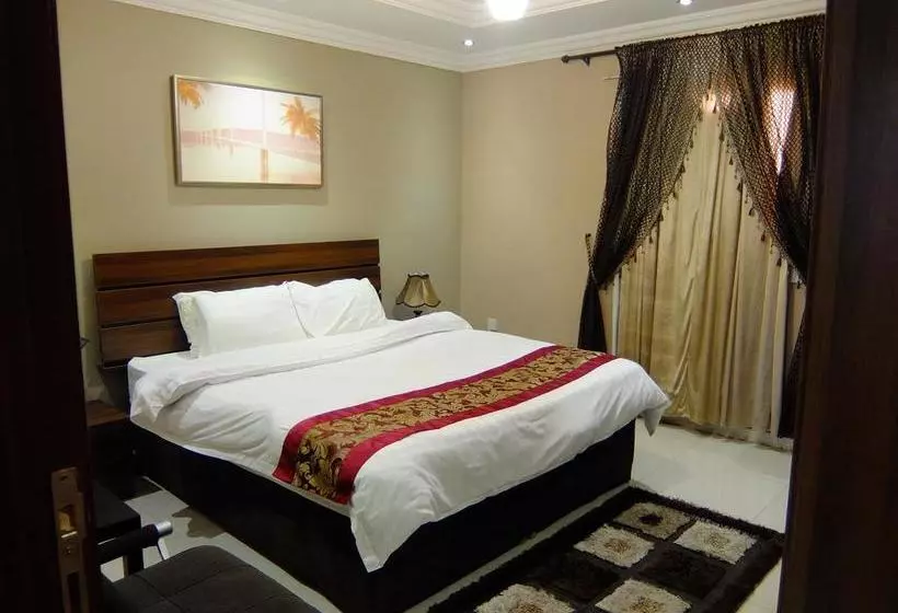 Mas Hotel And Suites
