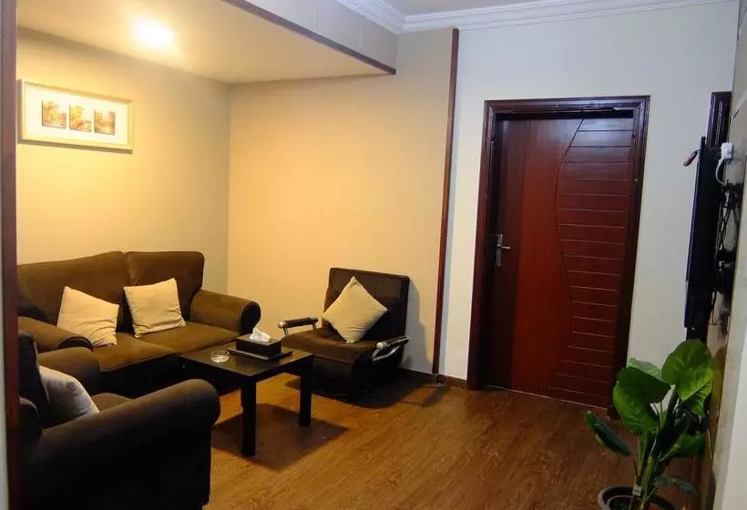 Mas Hotel And Suites