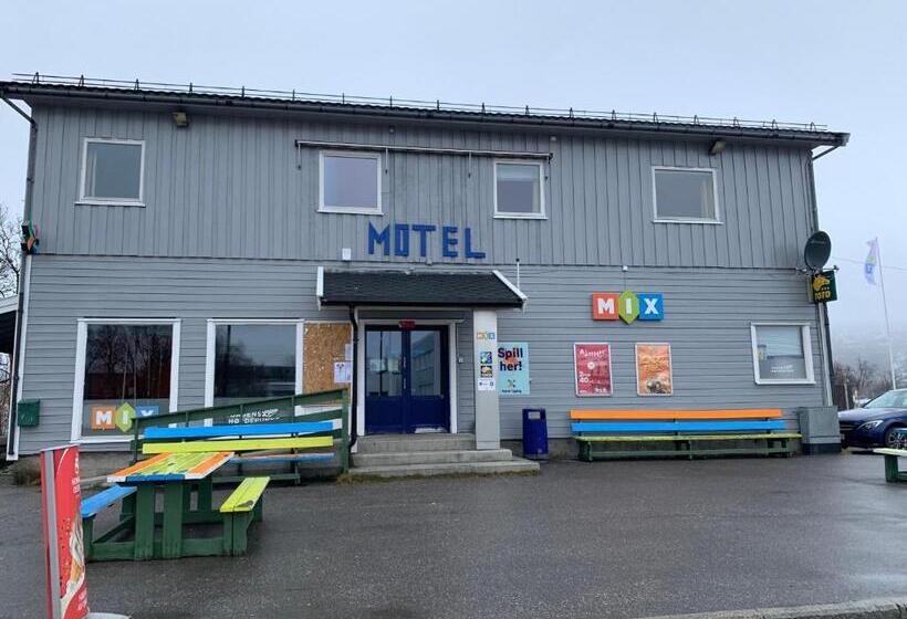 فندق على الطريق Mix Tana Spiseri Og Overnatting