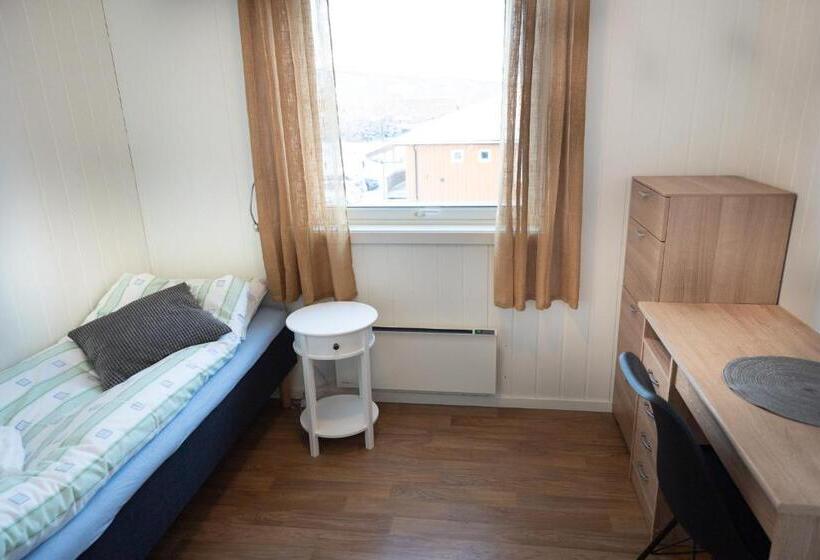 فندق على الطريق Mix Tana Spiseri Og Overnatting