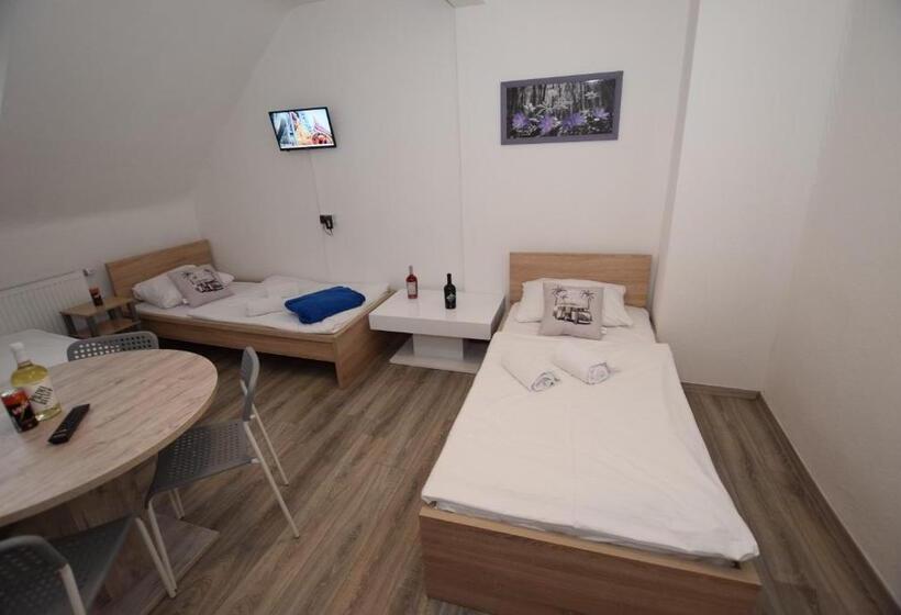 旅馆 Monteurzimmer Kirchheim Teck