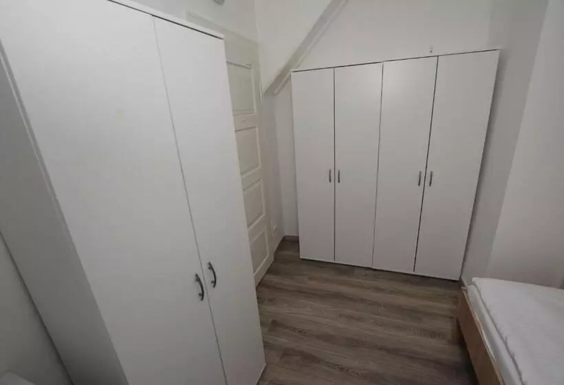 ユースホステル Monteurzimmer Kirchheim Teck