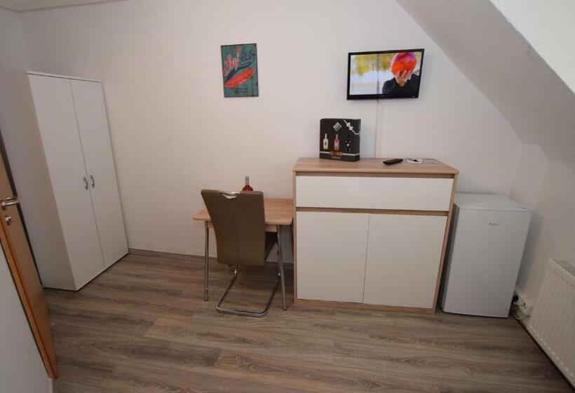 旅馆 Monteurzimmer Kirchheim Teck