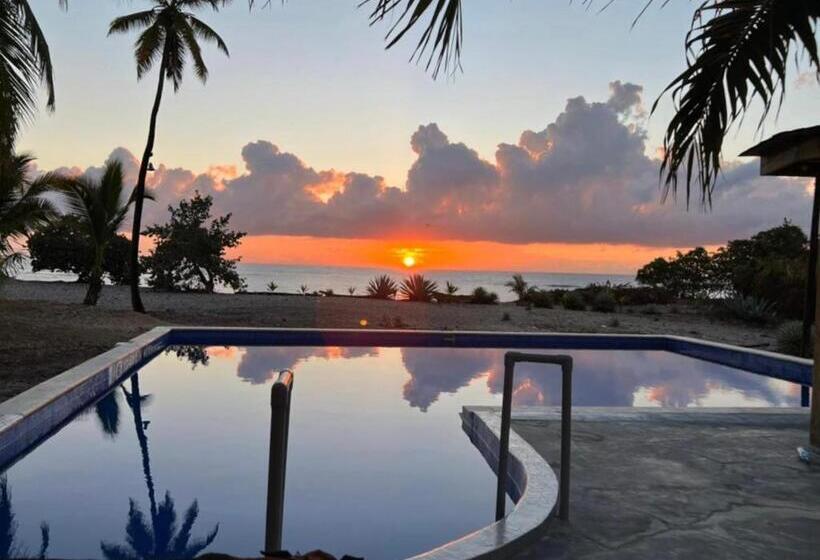 تختخواب و صبحانه Al Mare