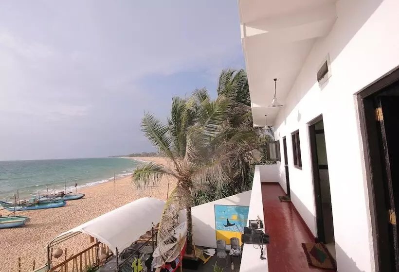 تختخواب و صبحانه Villa Crocodile Beach