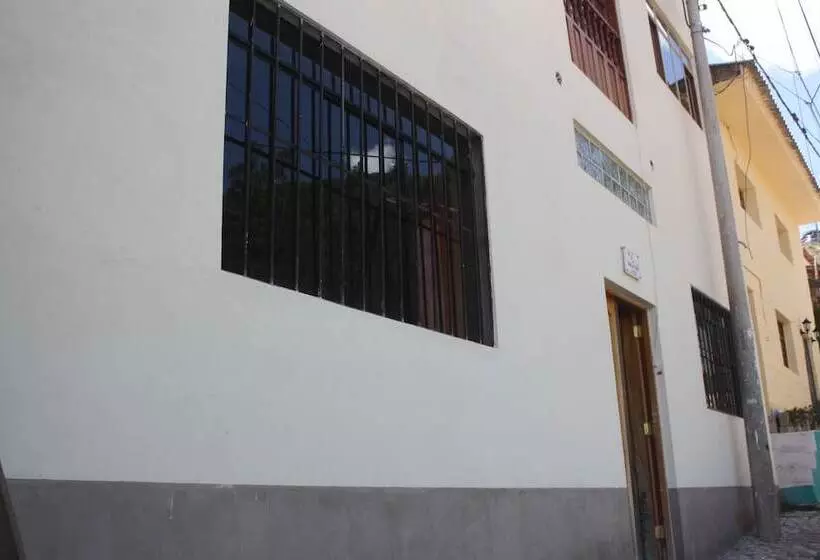 Big Vacation Hostel