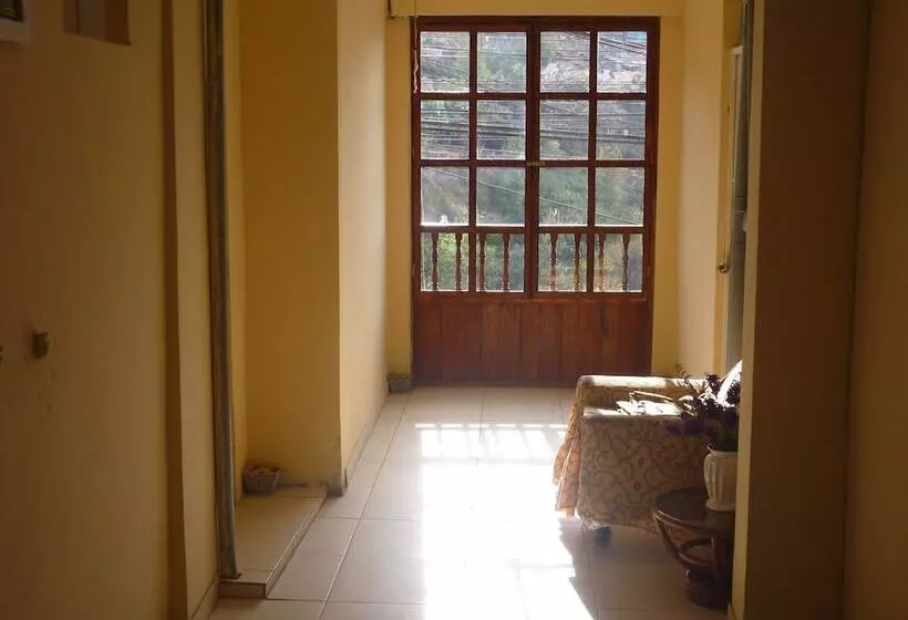 Big Vacation Hostel