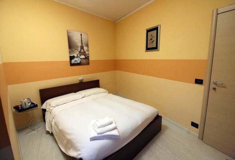 Отель Albergo Ristorante La Bussola