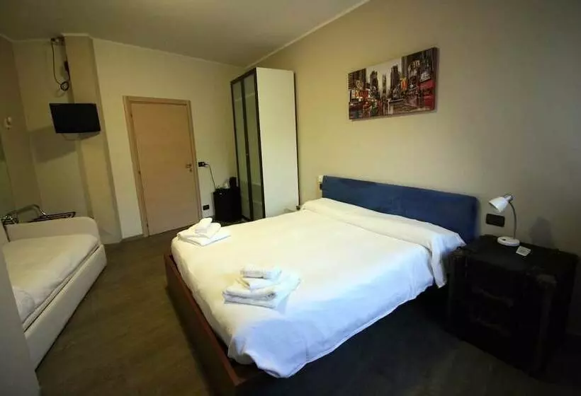 Hotelli Albergo Ristorante La Bussola