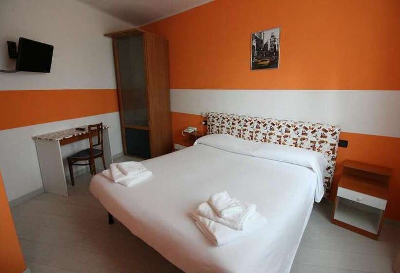 Отель Albergo Ristorante La Bussola