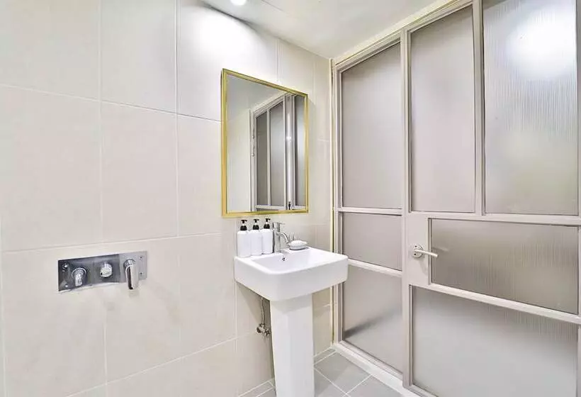 Calm Rest Hotel Busan Sasang