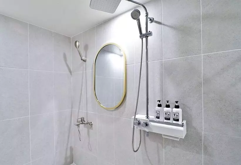 Calm Rest Hotel Busan Sasang