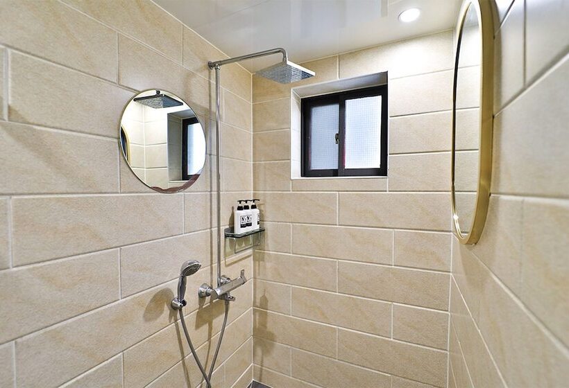 Calm Rest Hotel Busan Sasang