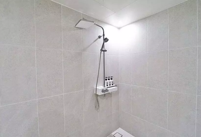 Calm Rest Hotel Busan Sasang