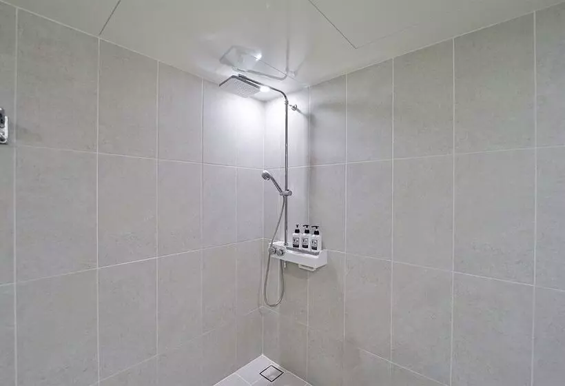 Calm Rest Hotel Busan Sasang