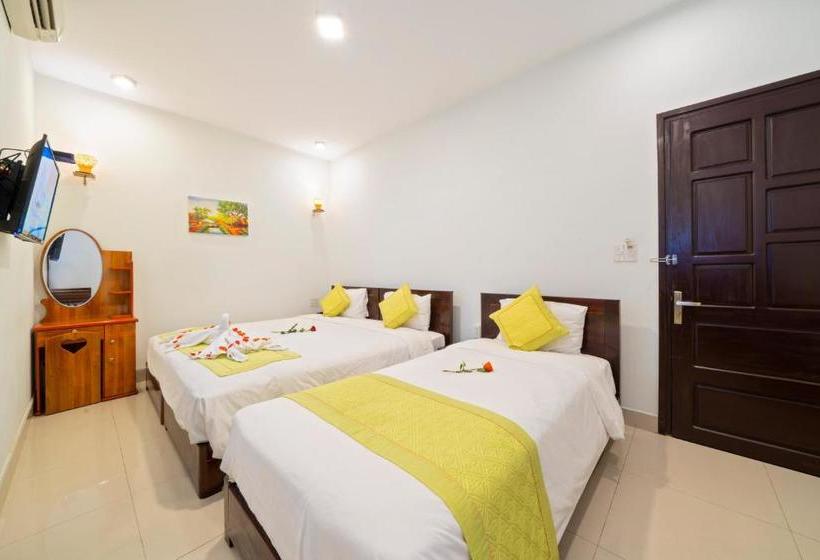 هتل Hoi An Estuary Villa