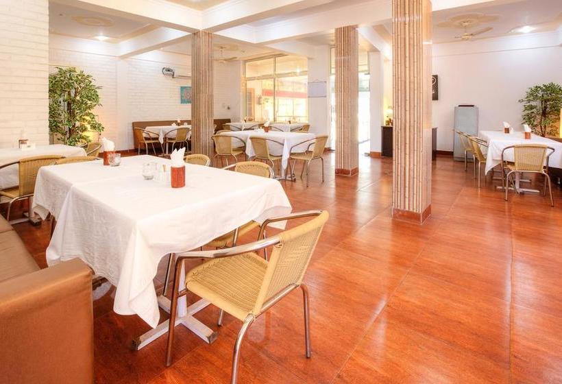 Hotel Treebo The Lily